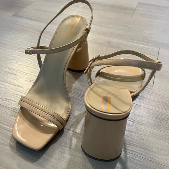 Sam Edelman - Picture 3 of 3